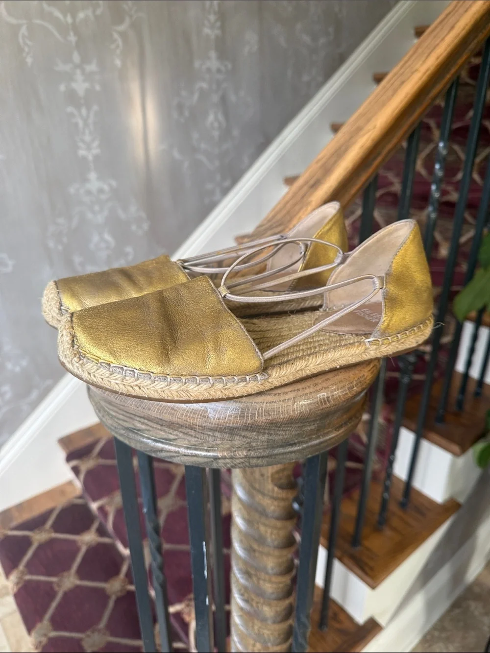 EILEEN FISHER metallic gold espadrilles preowned pre-love size 7